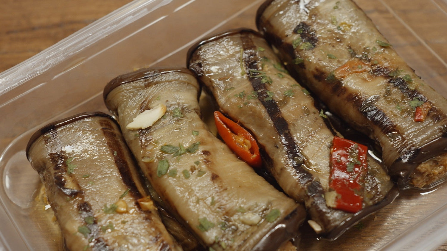 Involtini di Melanzane 300g: Squisita Delizia del Sud - A close-up of the delicious eggplant rolls, a traditional Southern Italian delicacy