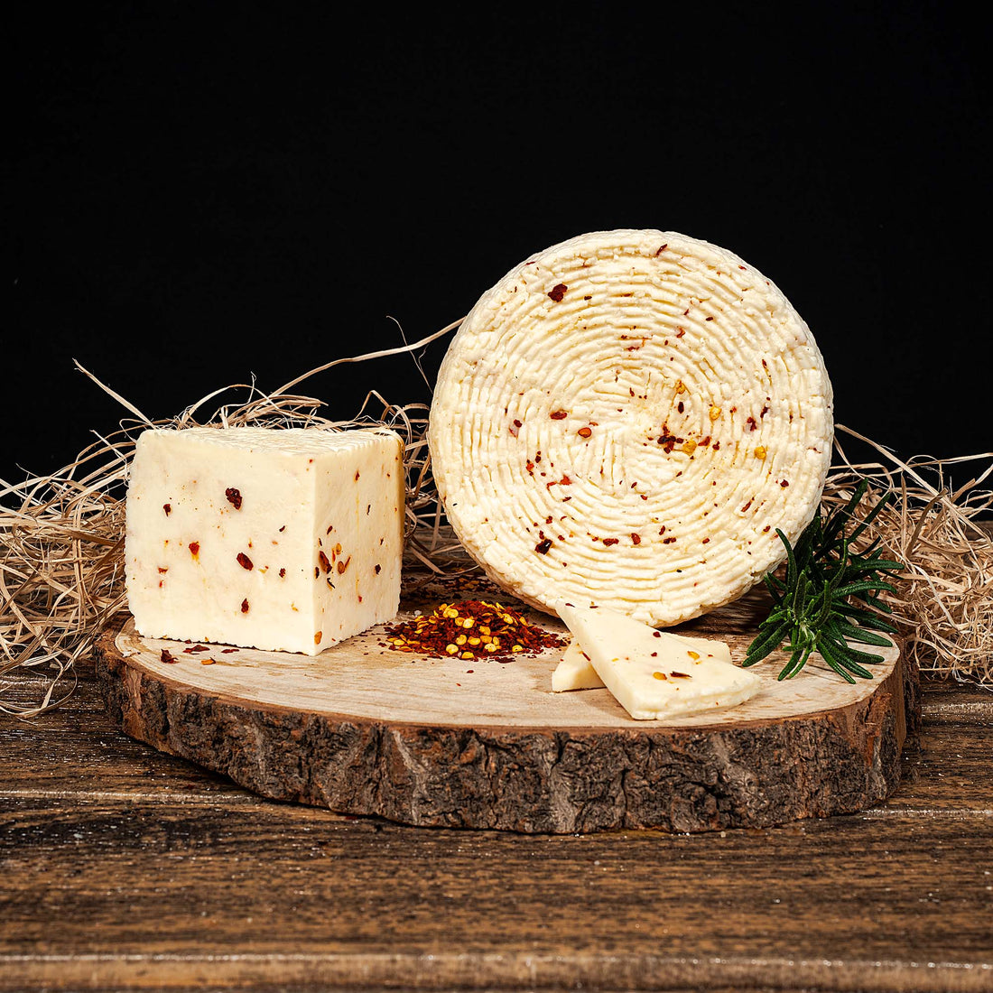 Pecorino Fresco con Peperoncino Calabrese Casearia Chiellino di Crotone - Nonno Gino